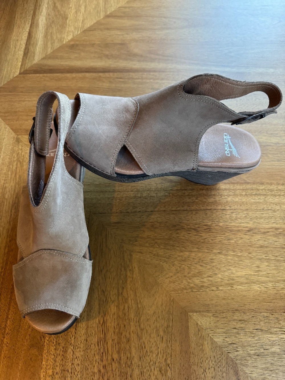 Dansko Vanda Taupe Suede Leather Peep Toe Slingback Sandal Womens US 10.5-11/41